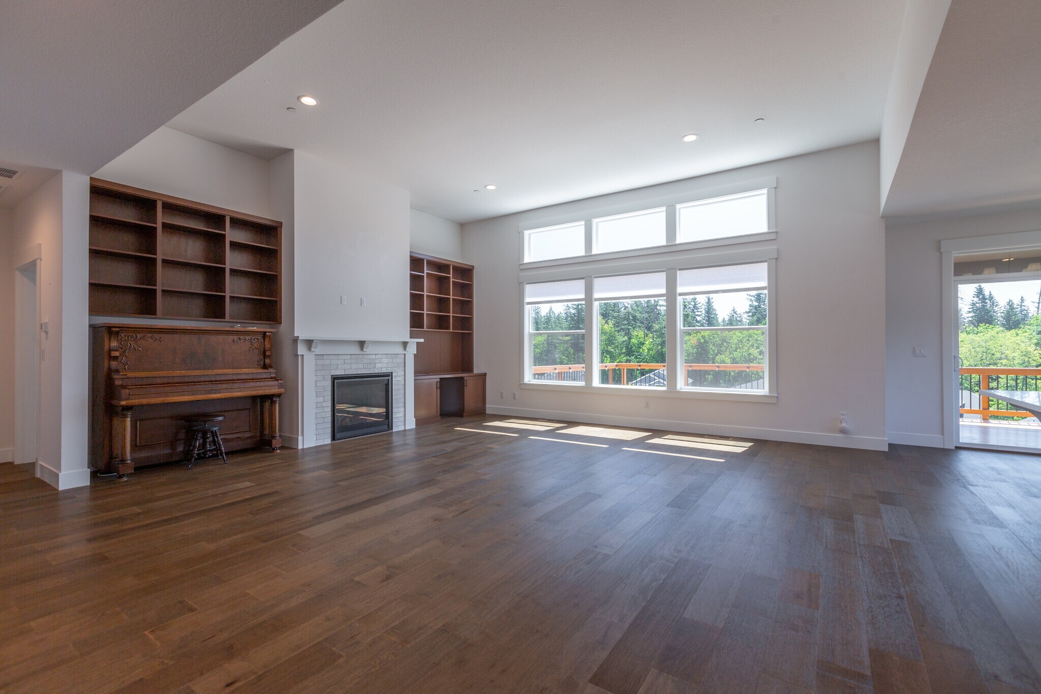 Living Room - 3352 NE Spruce Dr