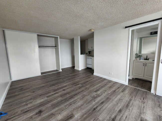 Building Photo - 98-288 Kaonohi St