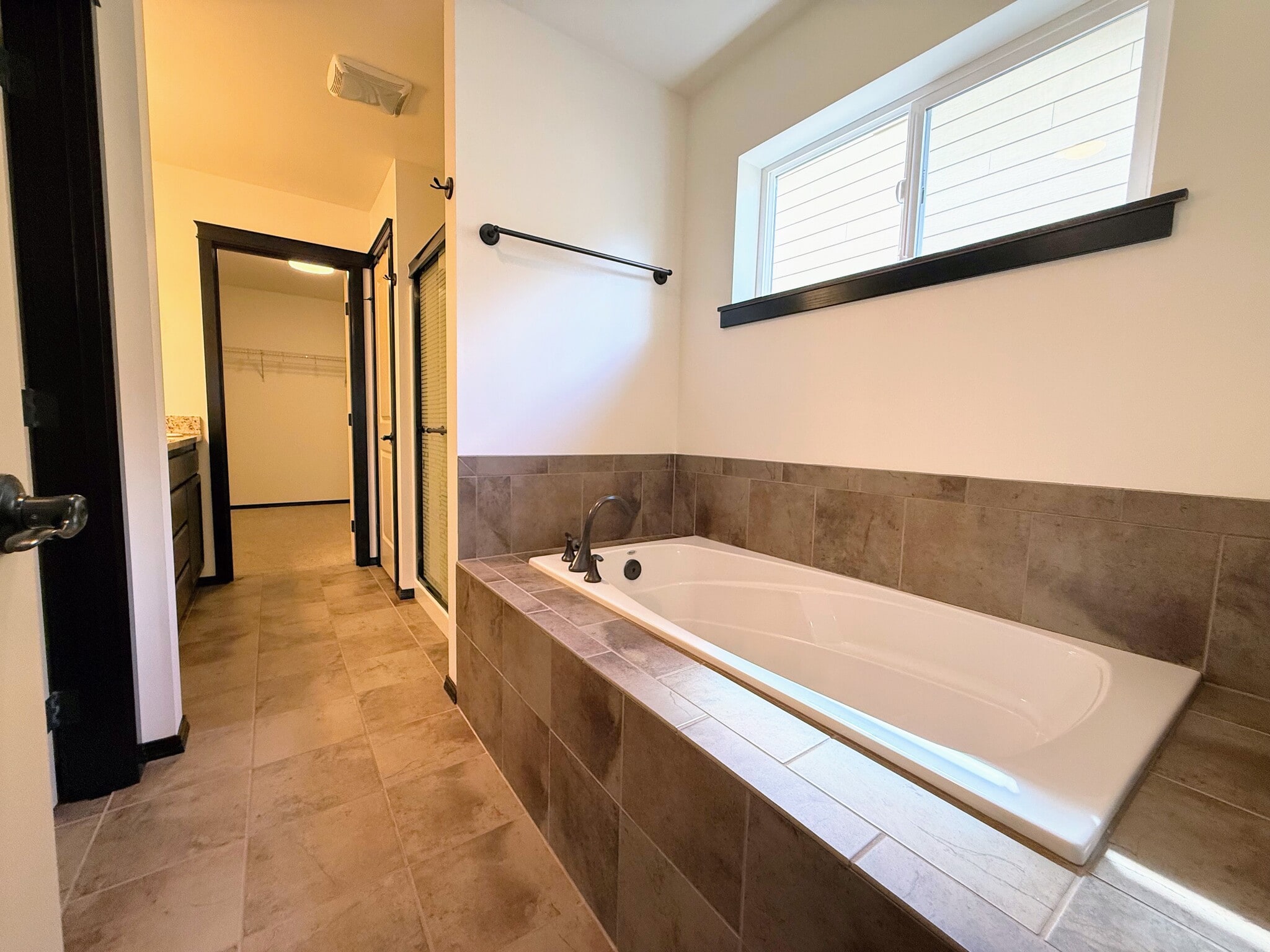 Building Photo - 3415 189th Pl SE