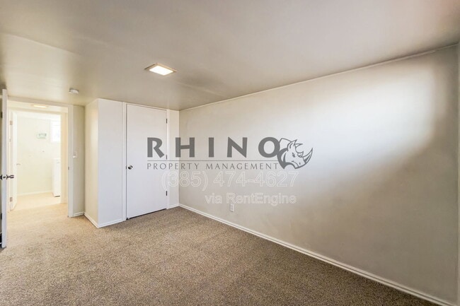 Building Photo - 1993 Champagne Ave