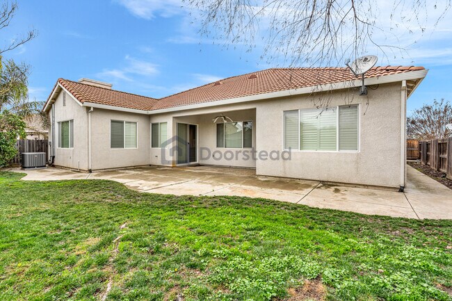 Building Photo - 9713 Toscano Dr