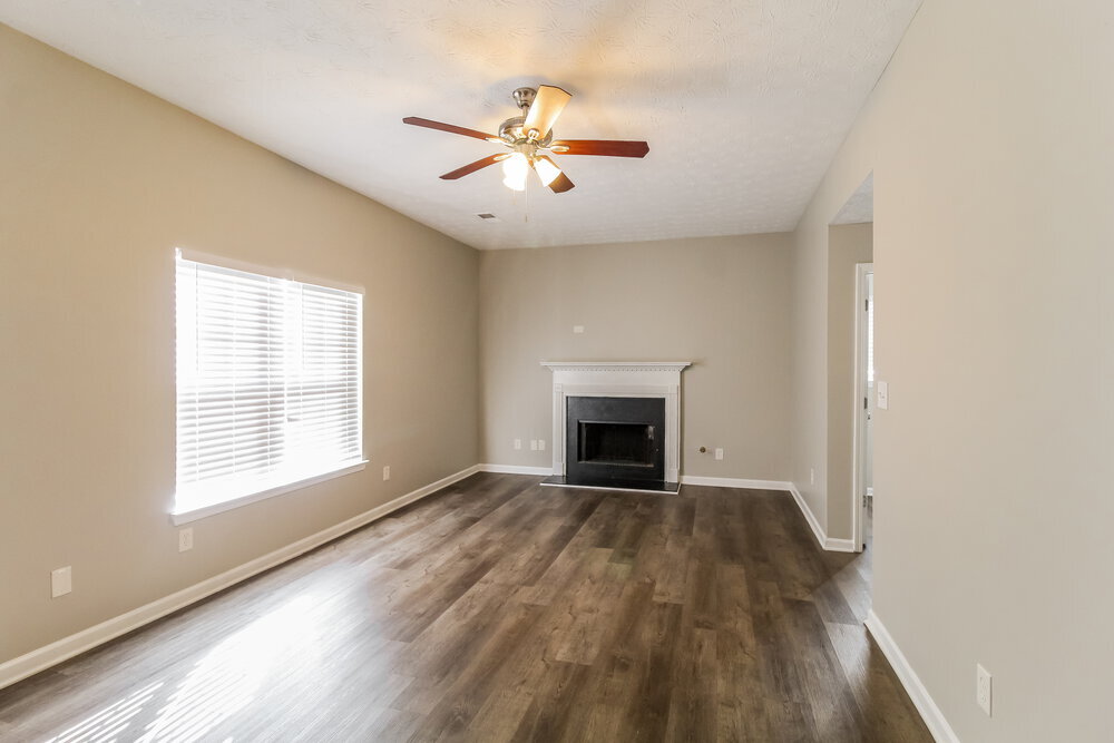 Building Photo - 2098 Sugar Creek Falls Ct