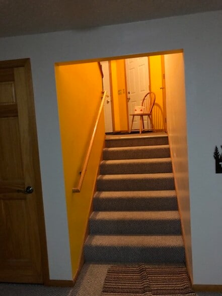 Building Photo - 14 Columbia Ct