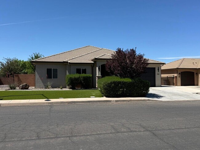 Building Photo - 3244 S 240 W
