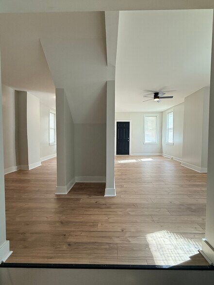 Building Photo - 1631 Mount Rose Ave