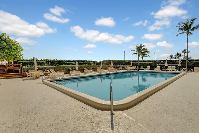 Building Photo - 3200 S Ocean Blvd