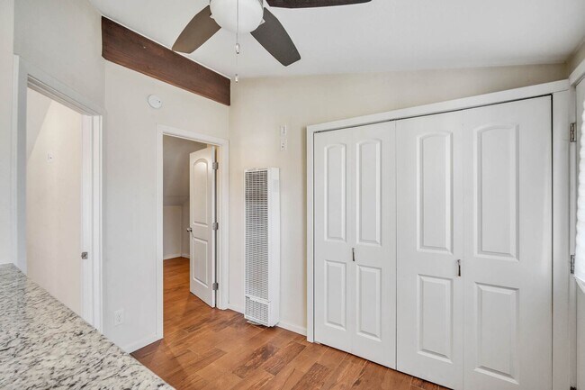 Building Photo - 5252 Trophy Dr