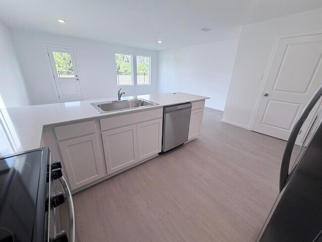 Building Photo - 1207 Orion St