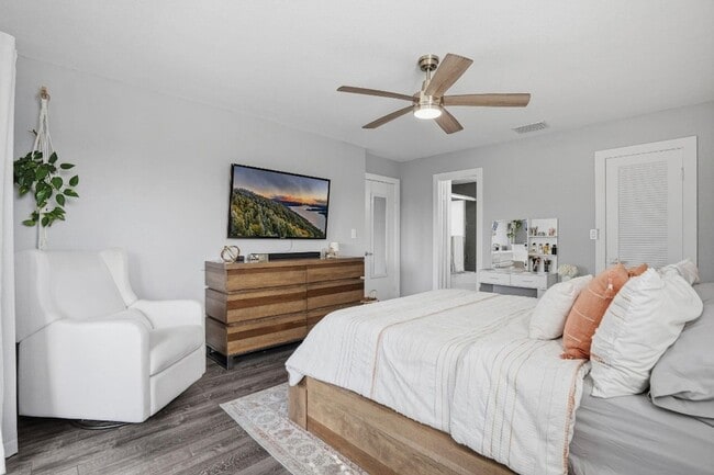 Building Photo - 7136 SW 105th Ct