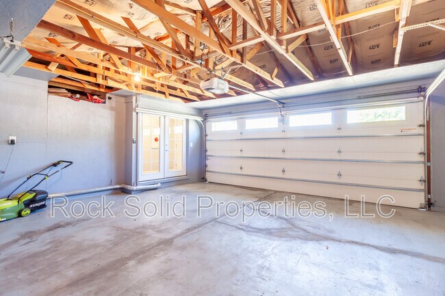 Building Photo - 1103 Platte Ave
