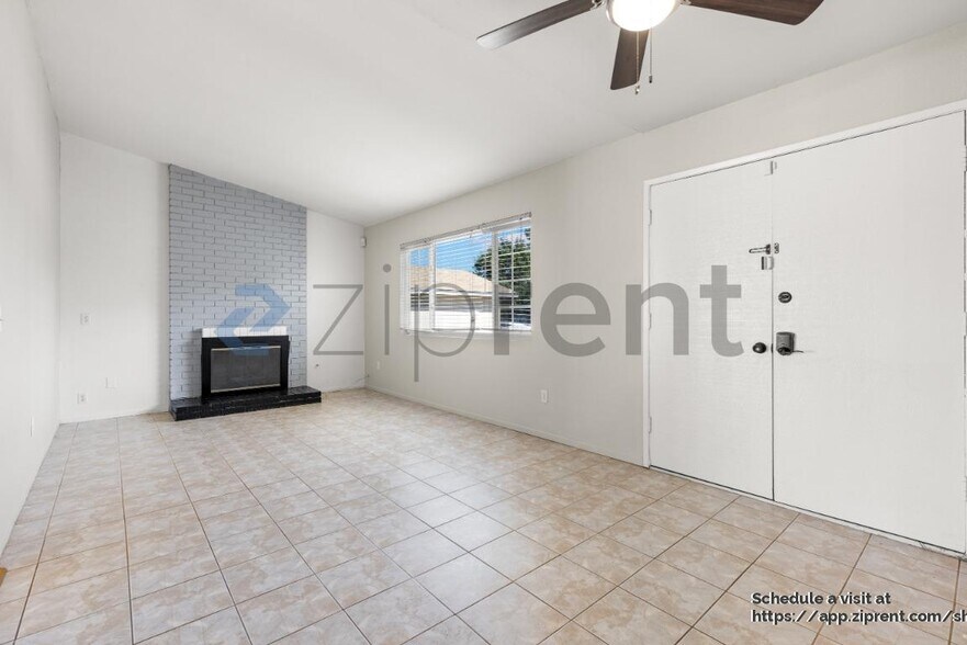 Building Photo - 5009 Tyler St