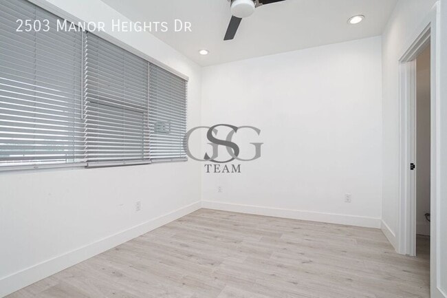 Building Photo - 2503 Mnr Hts Dr
