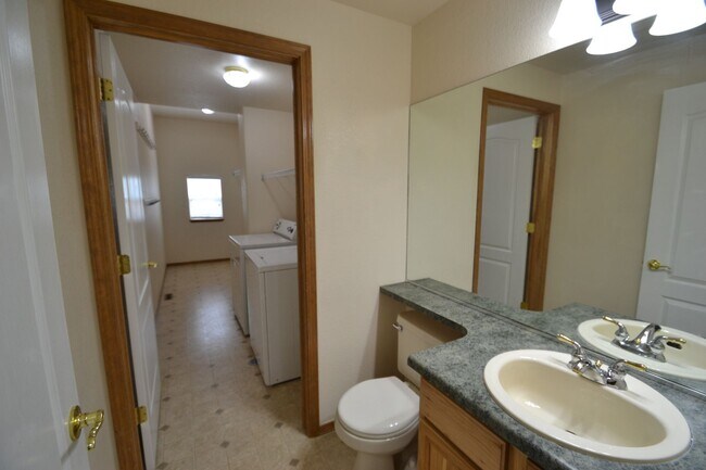 Building Photo - Indigo Ranch 5 Bedroom w/AC!
