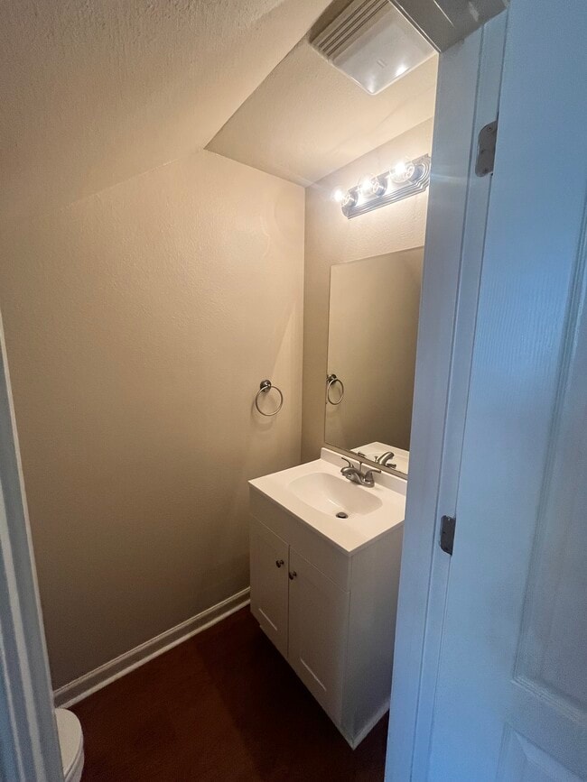 Building Photo - 202 Bella Sera Ln