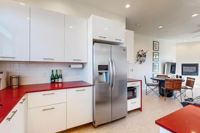 Building Photo - 4204 Vida Verde Ln NE