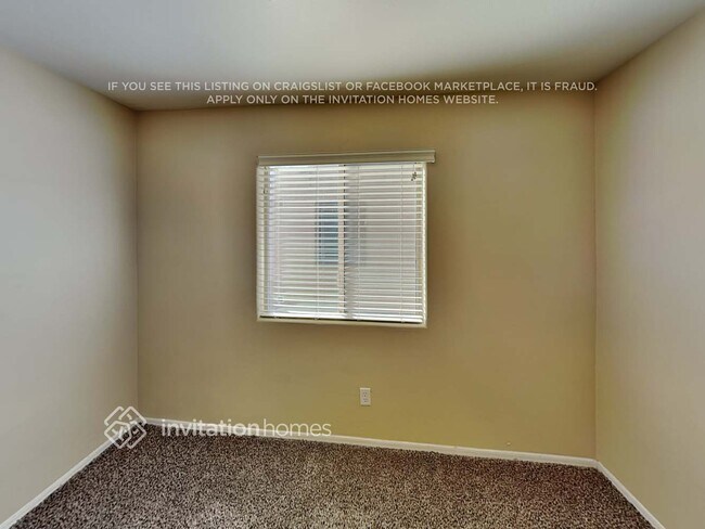 Building Photo - 2722 S 113th Ave