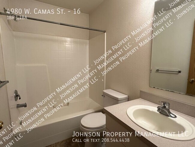 Building Photo - 4980 W Camas St
