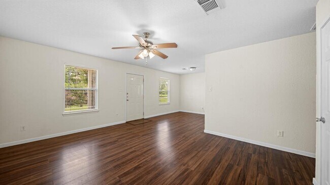 Building Photo - 2216 Avenue F