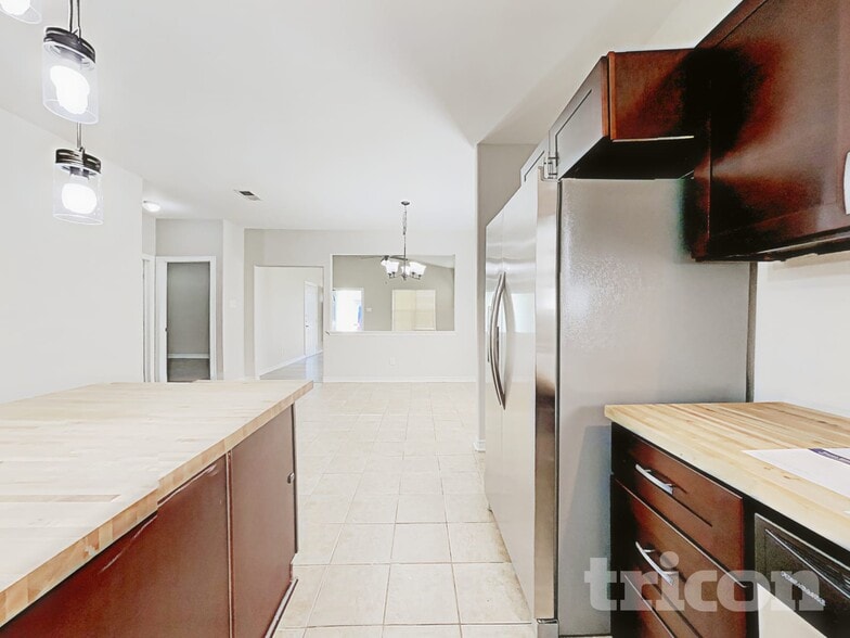 Building Photo - 21223 Cherry Canyon Ln