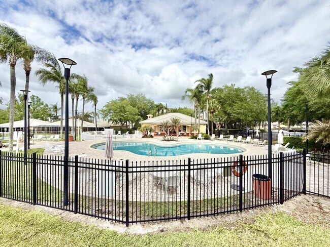 Building Photo - 2140 Mystic Ring Loop