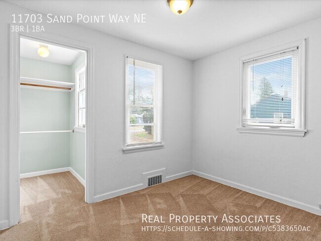 Building Photo - 11703 Sand Point Way NE
