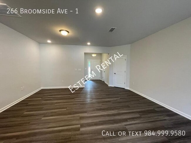 Building Photo - 266 Broomside Ave
