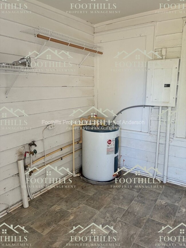 Building Photo - 611 Bonham Ct