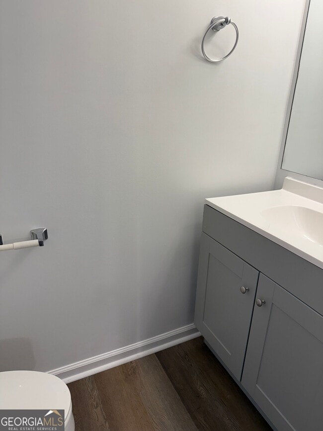 Building Photo - 132 Saine Dr SW