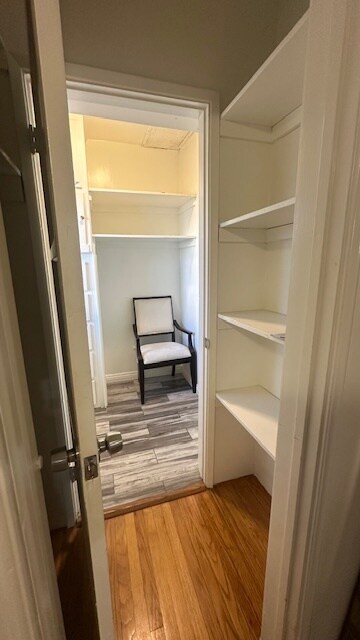 Building Photo - 116 S Chevy Chase Dr