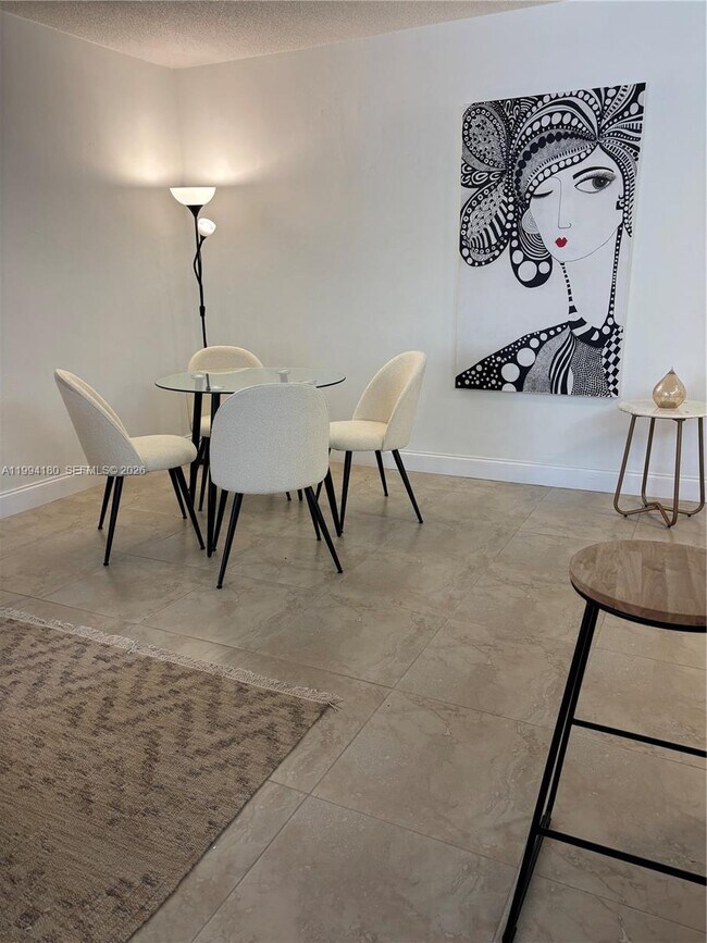 Building Photo - 1551 N 12th Ct