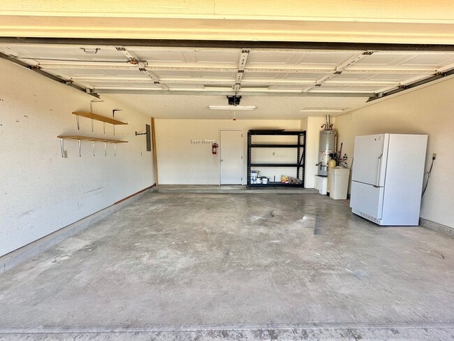 Building Photo - 481 Desert Sun Ct