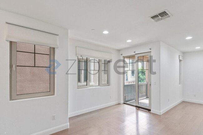 Building Photo - 2954 Worthing Common