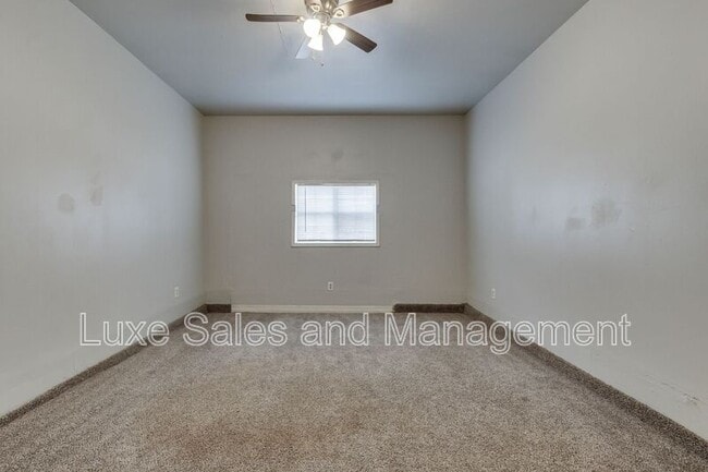 Building Photo - 236 NW 85th St