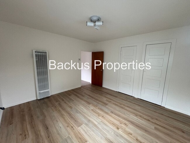 Building Photo - Wonderful two-bedroom unit in Monterey
