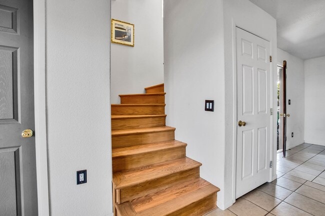 Building Photo - 7565 Sherman Hoyt Ave