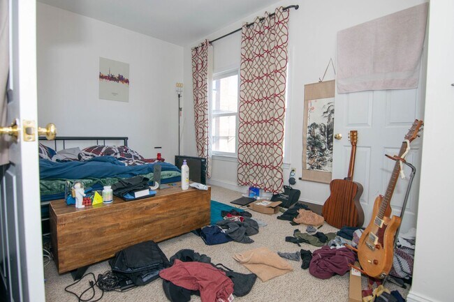 Building Photo - Brighton 3 Bed – 2.5 Baths – 2 Parking Spots Included – No Fee