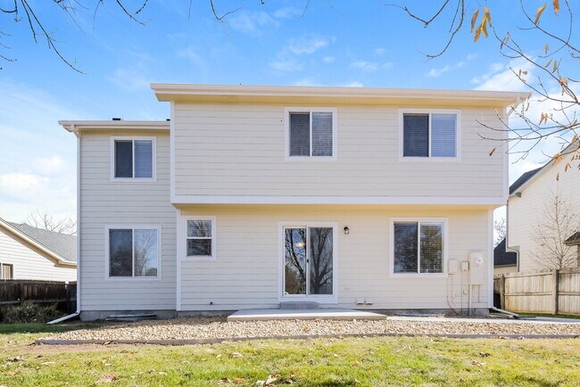 Building Photo - 11983 Dahlia Dr