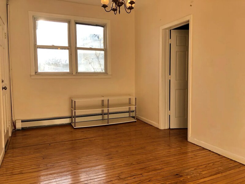 Building Photo - 122 Williams Ave