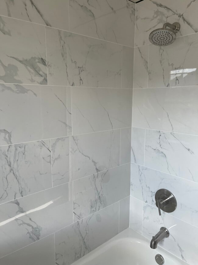 Bathroom - 3417 Grover St