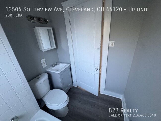 Building Photo - 13504 Southview Ave