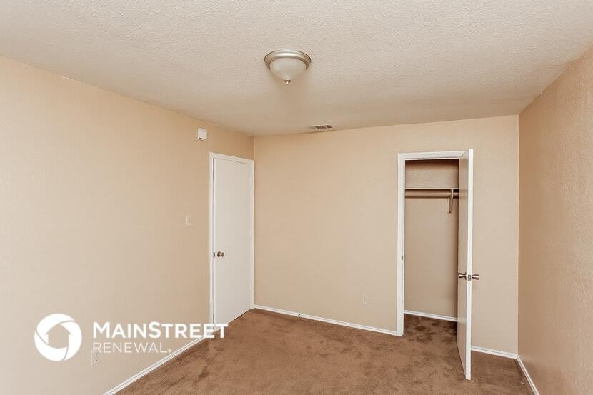 Building Photo - 1003 Glenn Dr