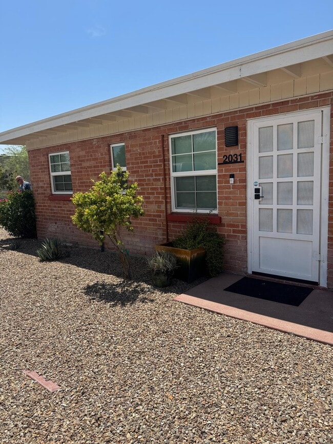Building Photo - 2031 N Tucker Dr