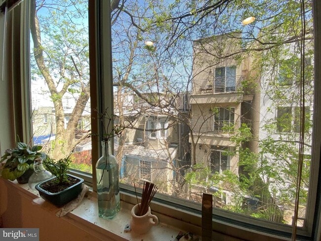 Building Photo - 1417 N 17th St