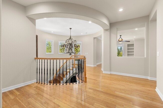 Building Photo - Elegant 5-Bedroom Carmel Valley Home with ...