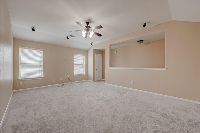 Building Photo - 21831 Mount Hunt Dr