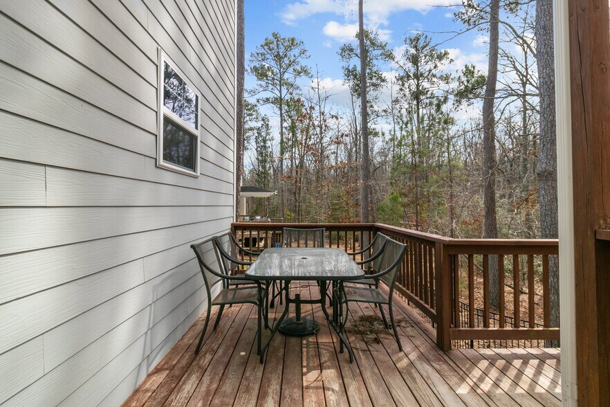 Building Photo - 230 Parrish Ln