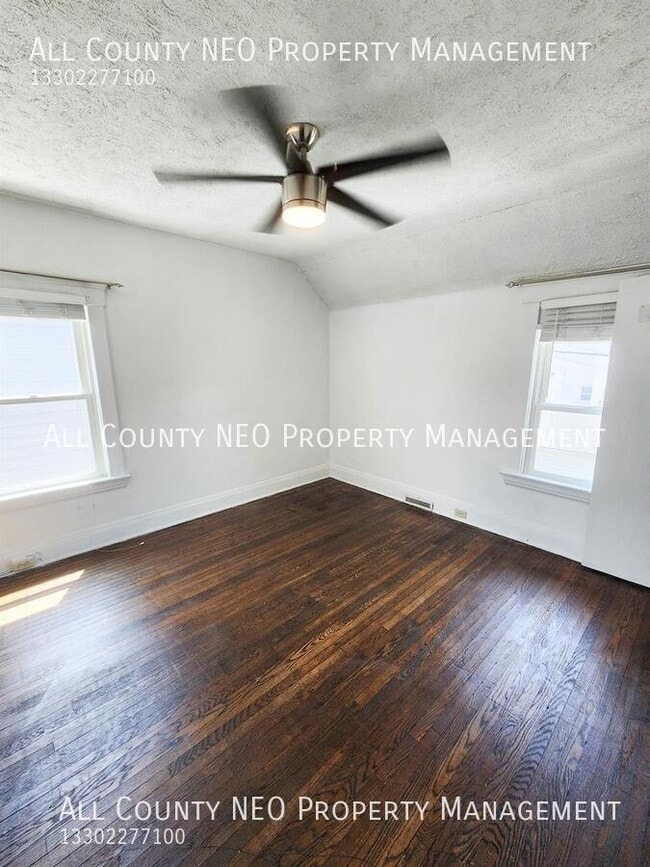 Building Photo - 1578 Olivewood Ave