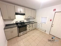 Building Photo - 4722 Longshore Ave