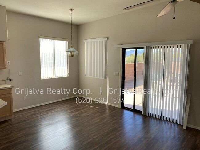 Building Photo - Northwest Living at it's Finest! 3 Bedroom...