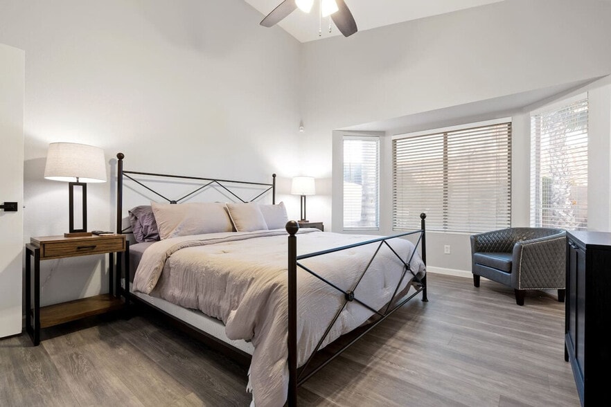 Building Photo - 3437 E Tonto Ln